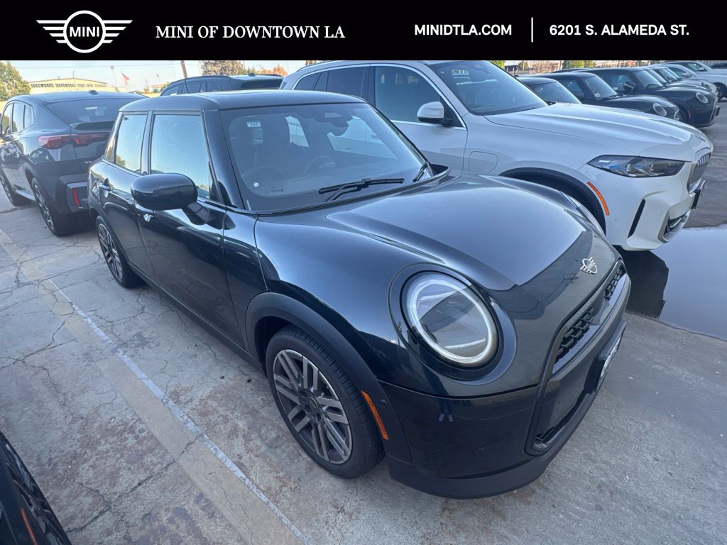 Used 2026 MINI Cooper 4-Door Hardtop FWD image 1