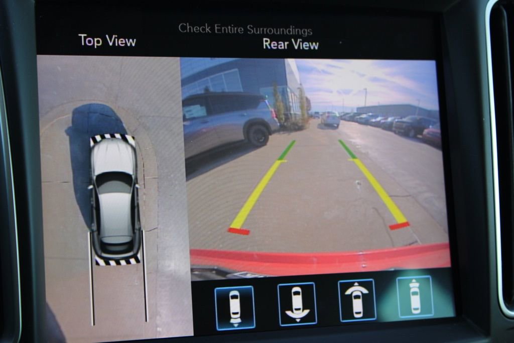 Used 2020 Maserati Levante S GranLusso image 42