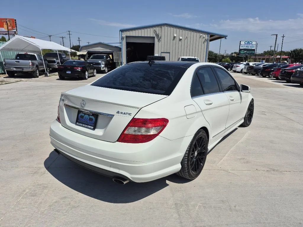 Used 2011 Mercedes-Benz C 300 4MATIC Sedan w/ Multimedia Pkg image 6
