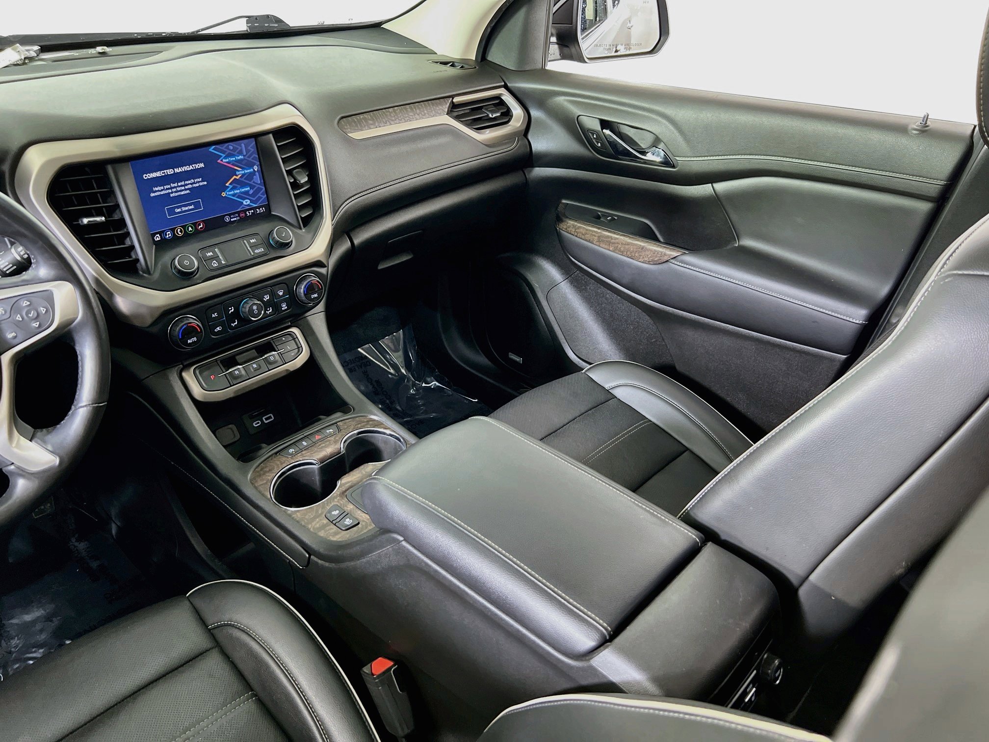 Used 2021 GMC Acadia Denali w/ Denali Ultimate Package AWD/4WD image 24