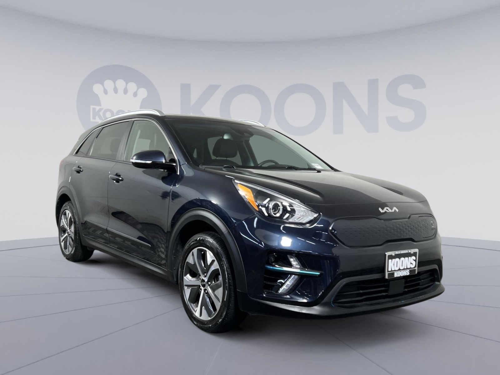 Used 2022 Kia Niro EX Premium w/ Cold Weather Package image 10