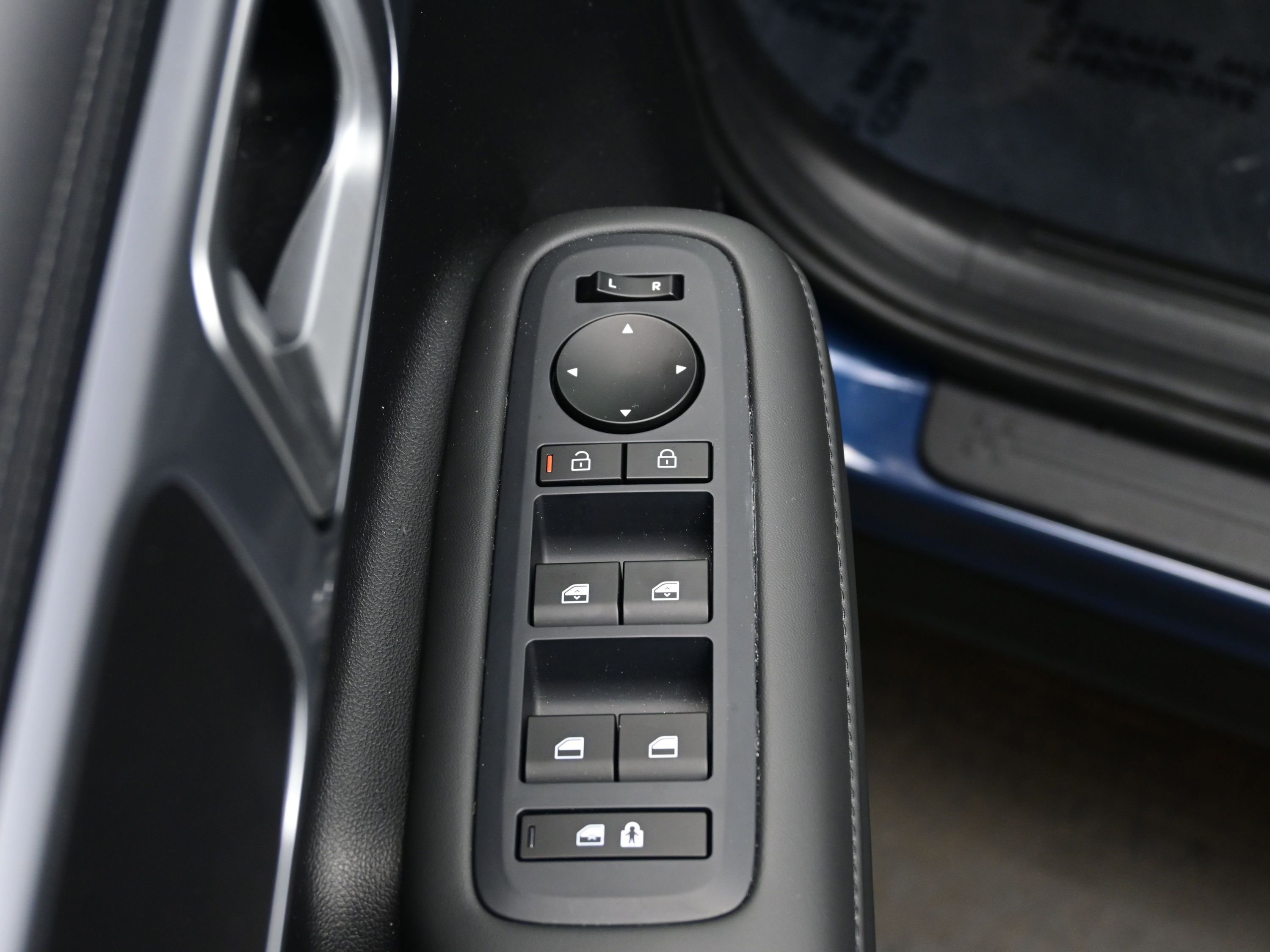 Certified 2026 Hyundai Santa Fe SEL image 10