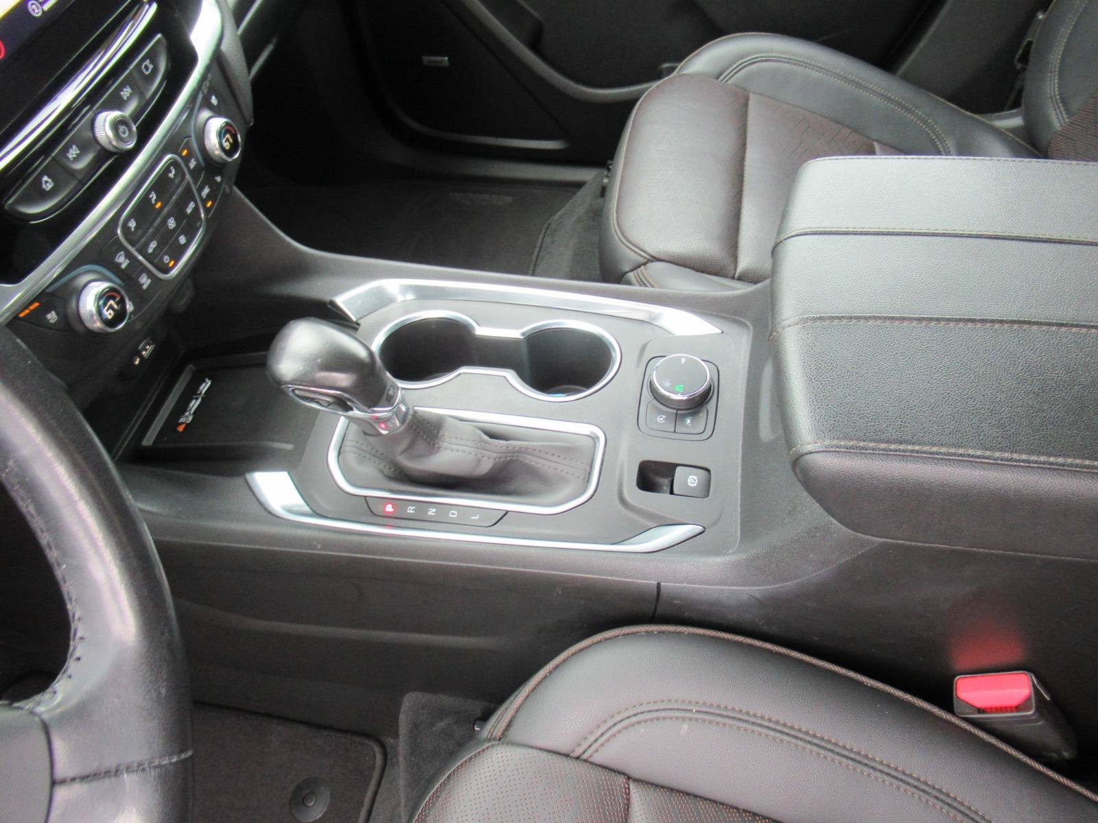 Used 2022 Chevrolet Traverse High Country FWD image 21