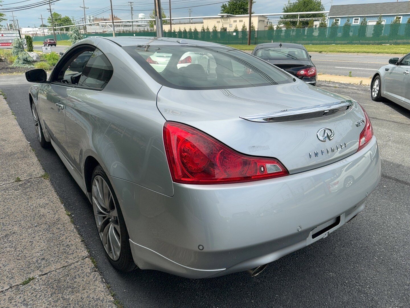 Used 2011 INFINITI G37 x Coupe w/ Premium Pkg AWD/4WD image 4