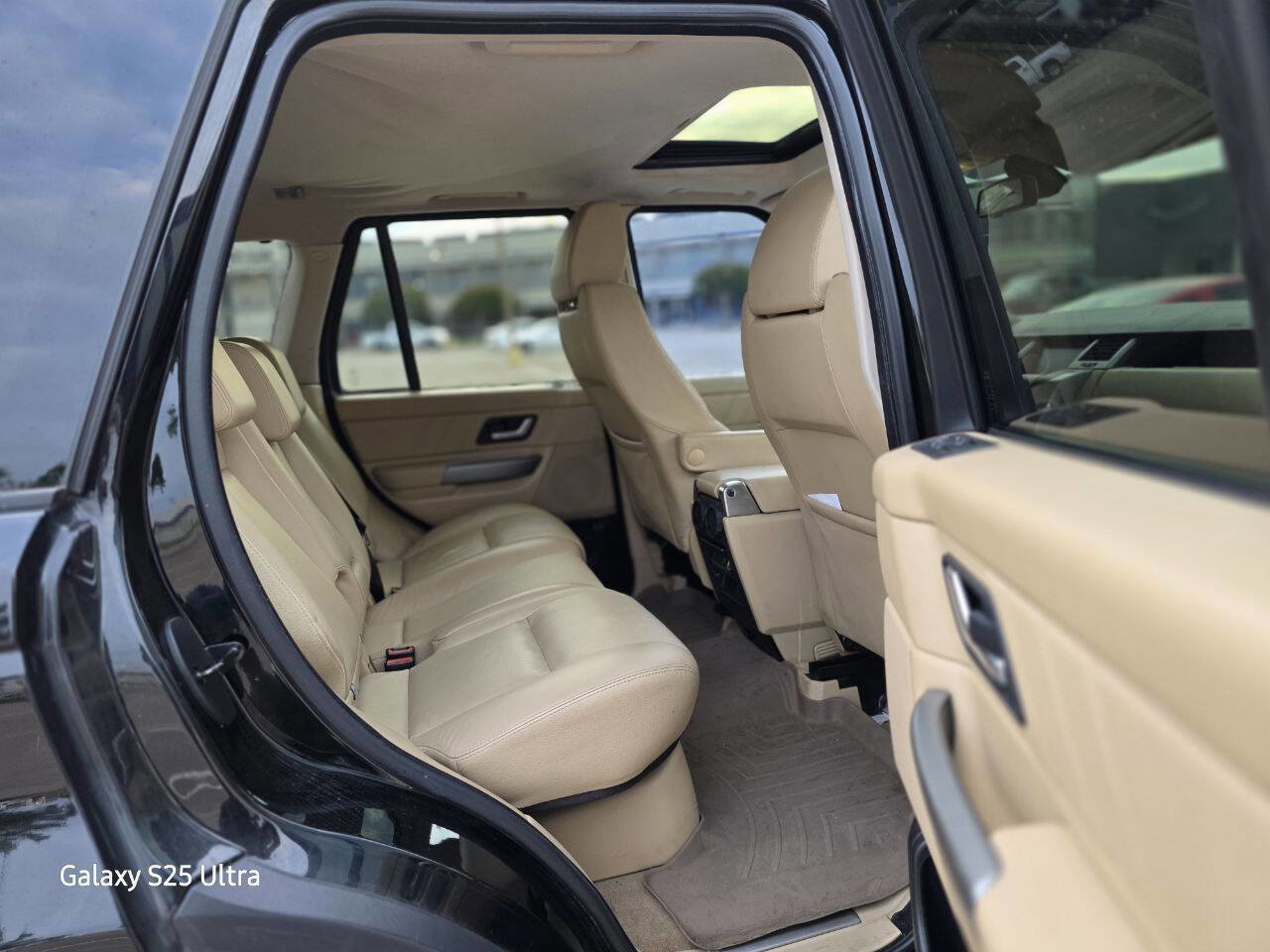 Used 2008 Land Rover Range Rover Sport HSE image 17