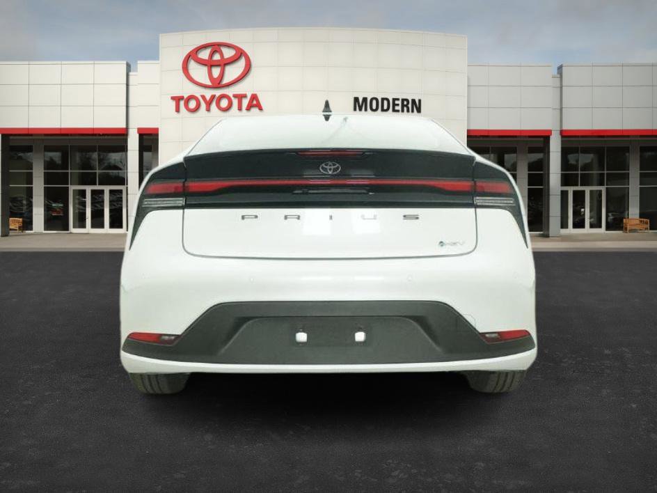 New 2026 Toyota Prius LE FWD image 17