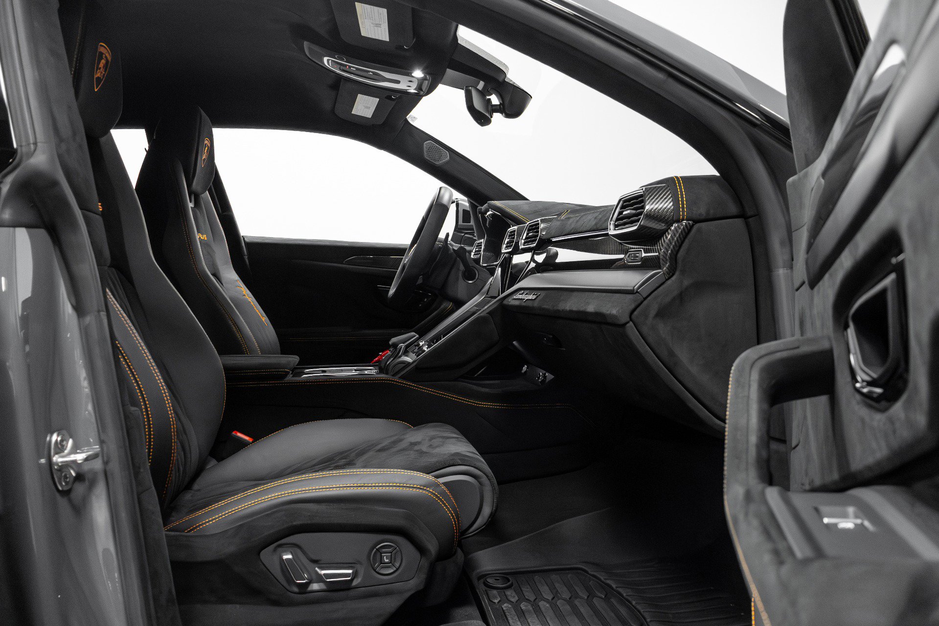 Used 2023 Lamborghini Urus Performante image 28