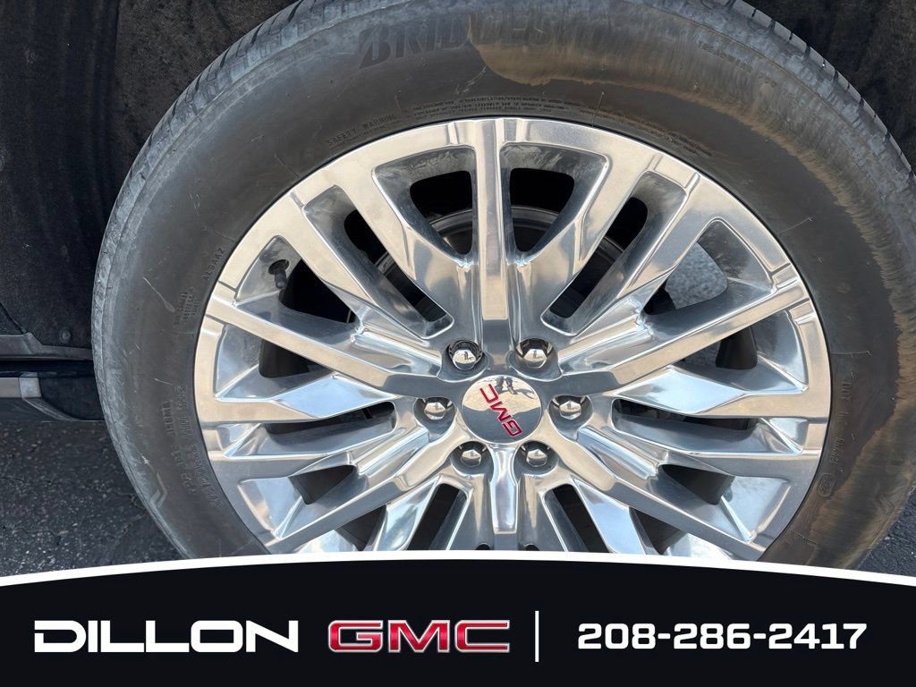 Used 2024 GMC Yukon Denali w/ Advanced Technology Package AWD/4WD image 28