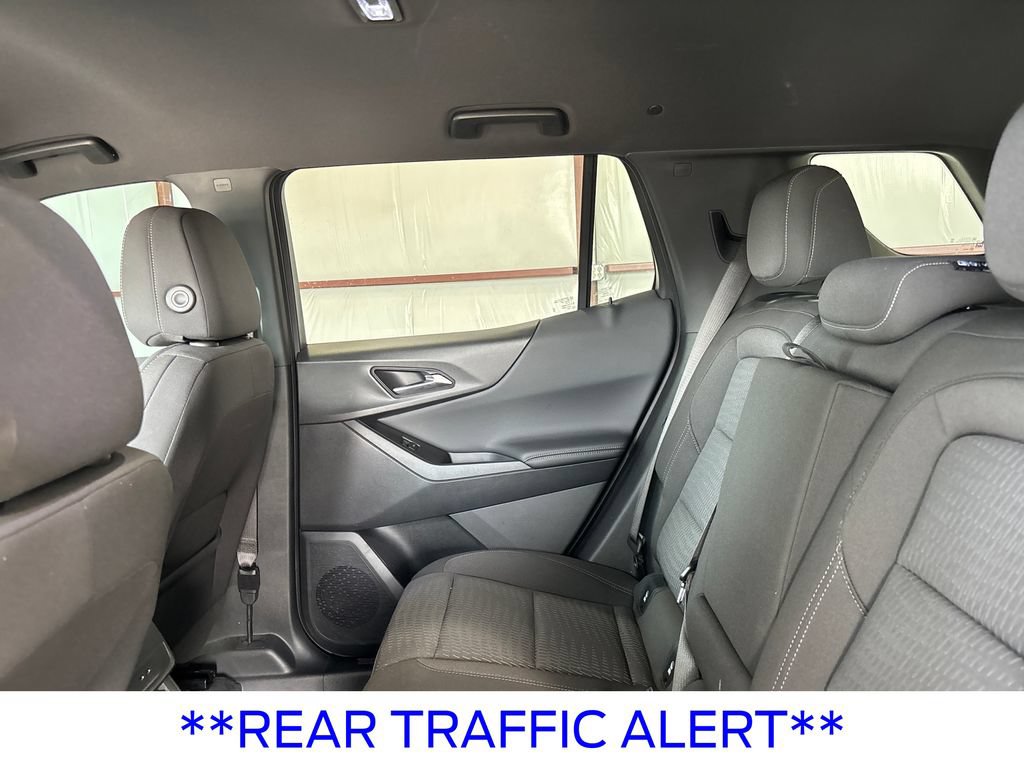 Used 2025 Chevrolet Equinox LT w/ Safety and Technology Package FWD image 17