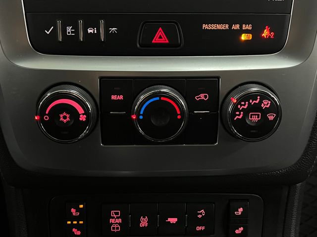 Used 2016 GMC Acadia SLE image 22