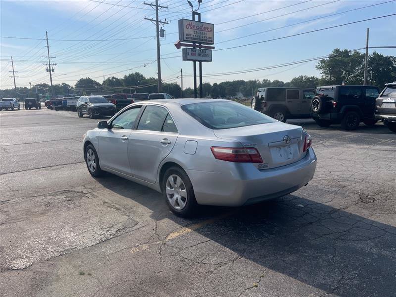 Used 2007 Toyota Camry LE FWD image 7
