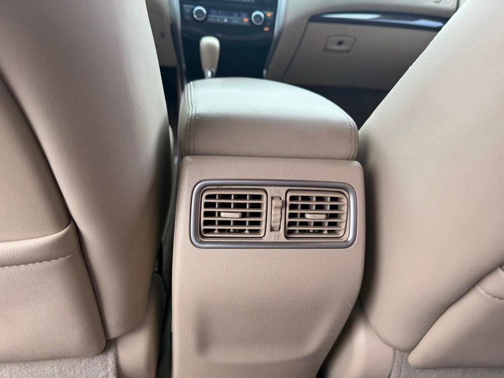 Used 2013 Nissan Altima 3.5 SL image 18