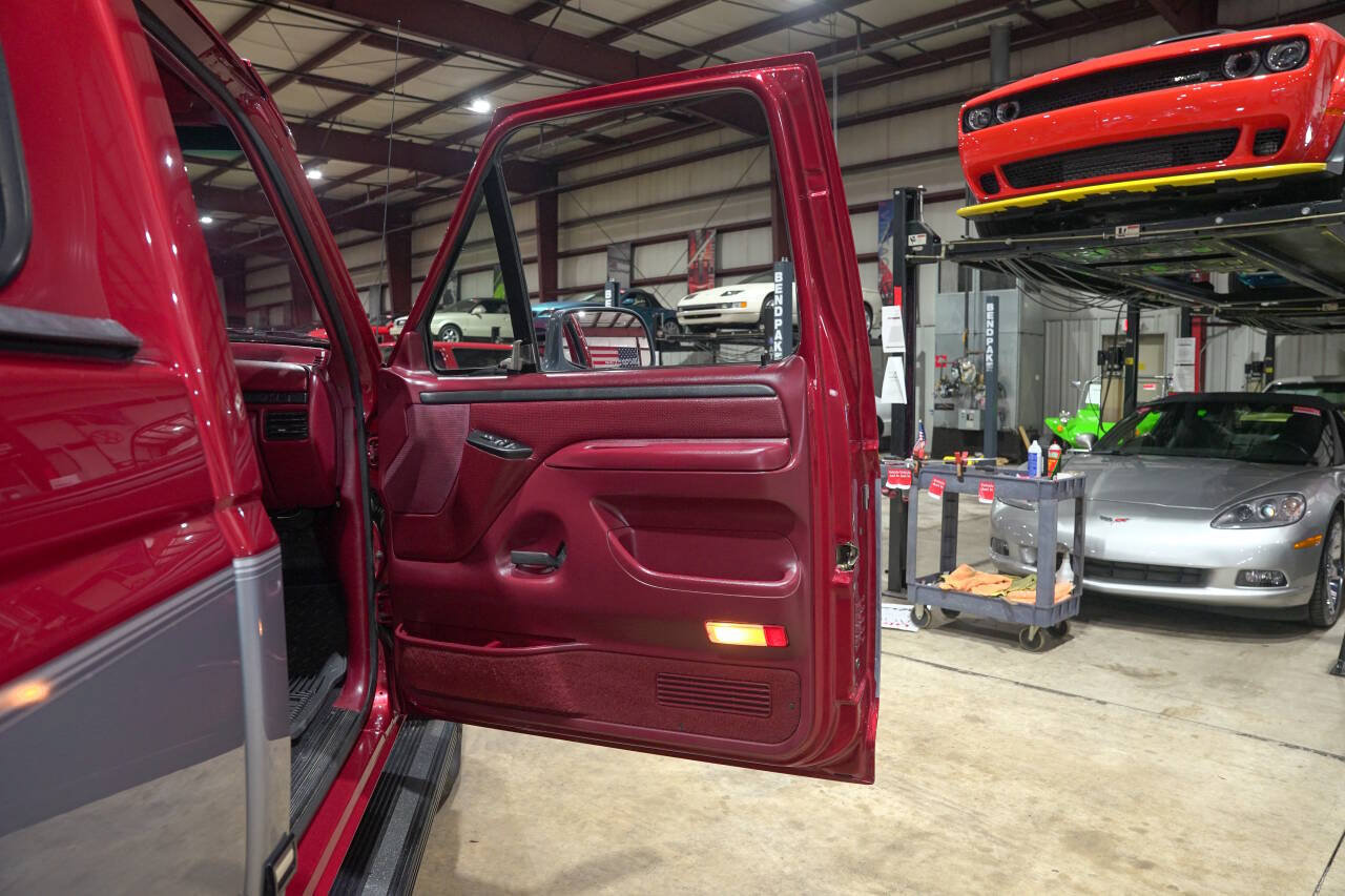 Used 1997 Ford F250 2WD Regular Cab Heavy Duty image 32