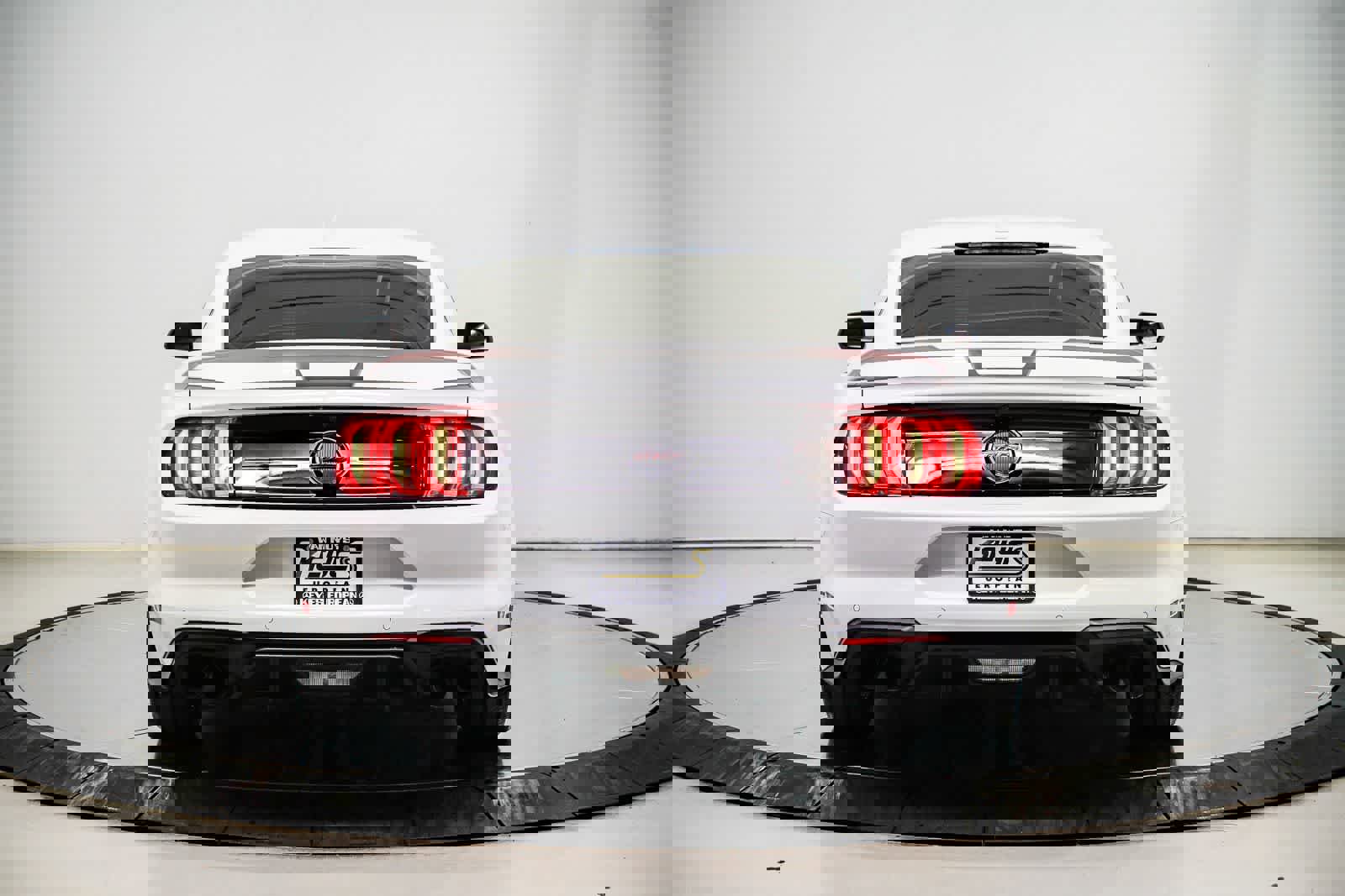 Used 2023 Ford Mustang GT Premium w/ Equipment Group 401A image 3