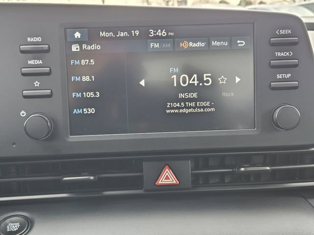 Used 2025 Hyundai Elantra Sport image 13