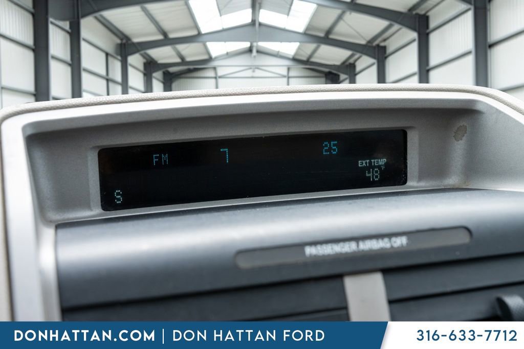 Used 2011 Ford Escape XLT image 9