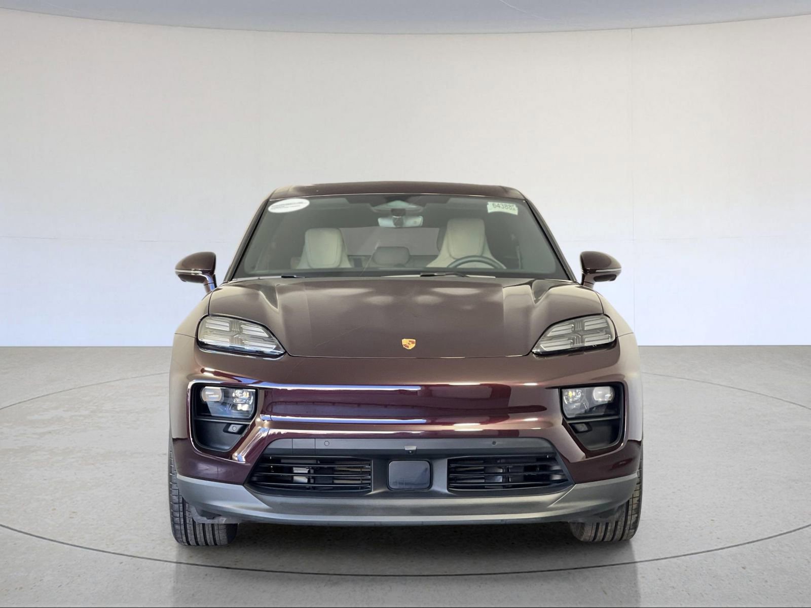 Certified 2025 Porsche Macan Electric image 11