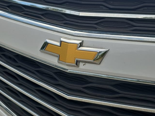 Used 2016 Chevrolet Equinox LTZ w/ Enhanced Convenience Package FWD image 11
