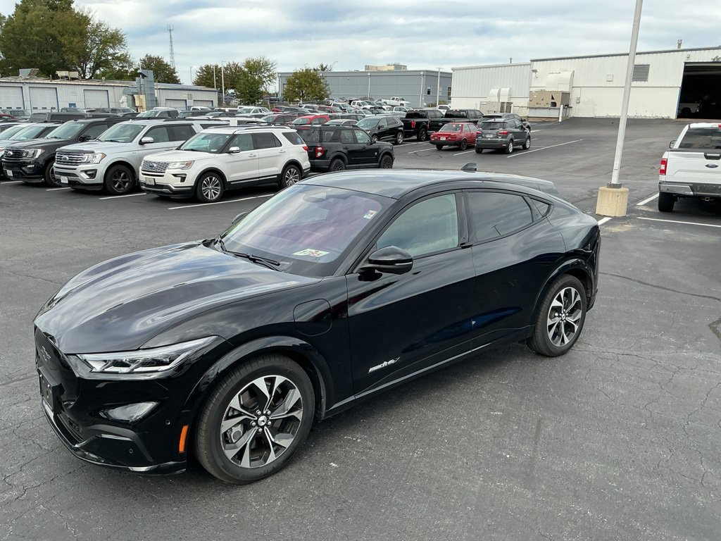 Used 2022 Ford Mustang Mach-E Premium AWD/4WD image 4