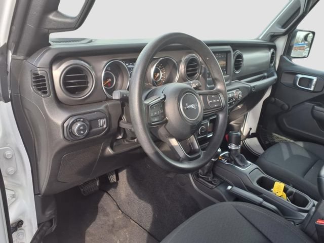 Used 2023 Jeep Gladiator Sport AWD/4WD image 16