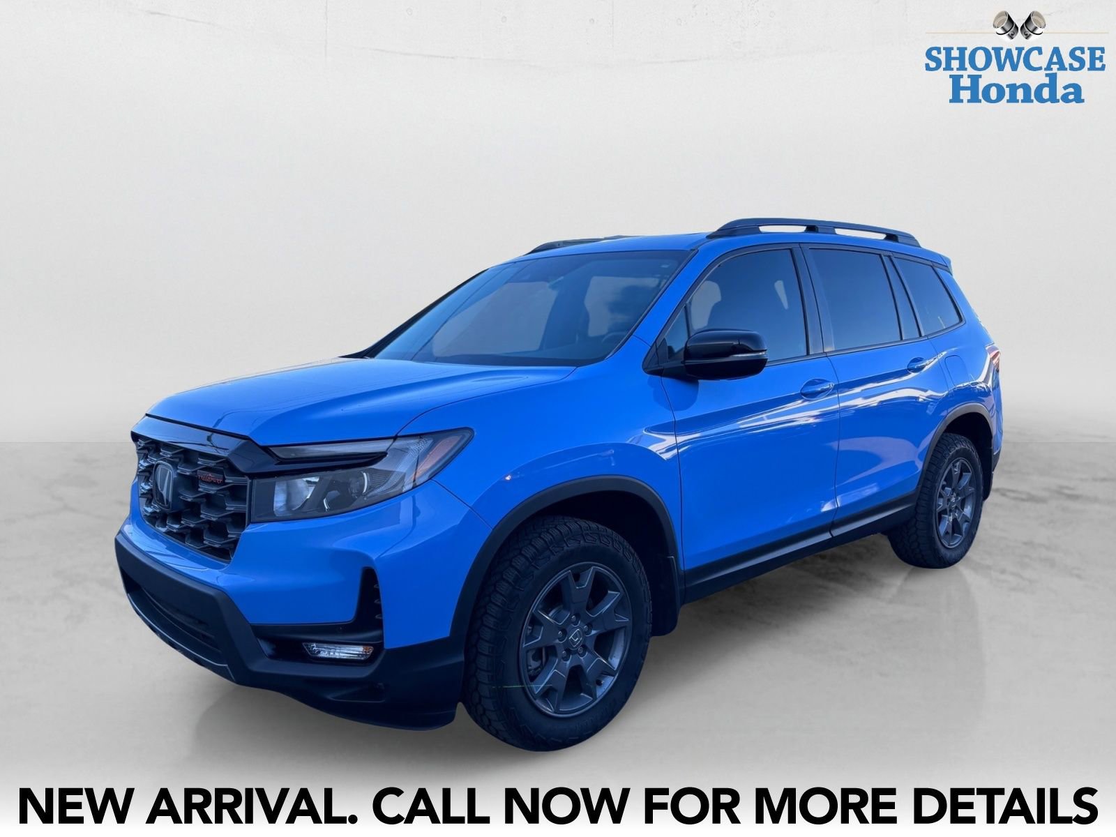 Used 2025 Honda Passport TrailSport image 2
