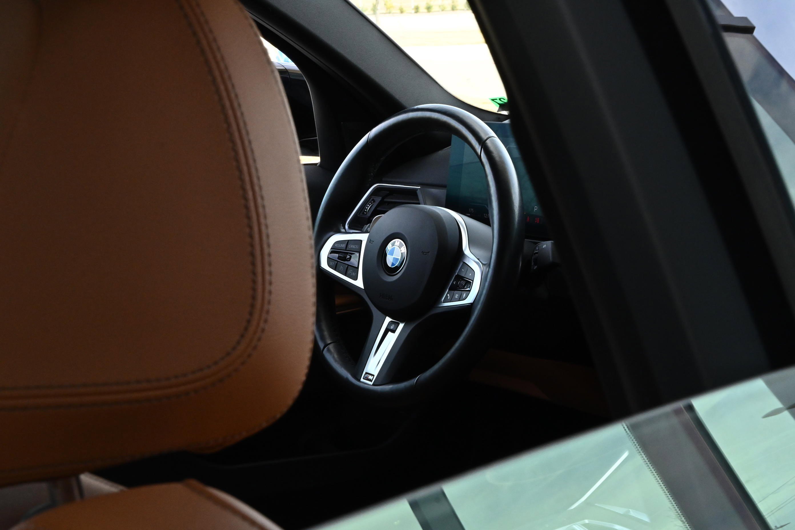 Certified 2024 BMW 330i Sedan w/ M Sport Package image 22