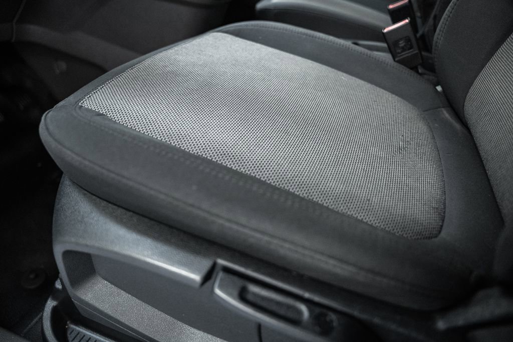 Used 2023 Ford Transit Connect XL image 34