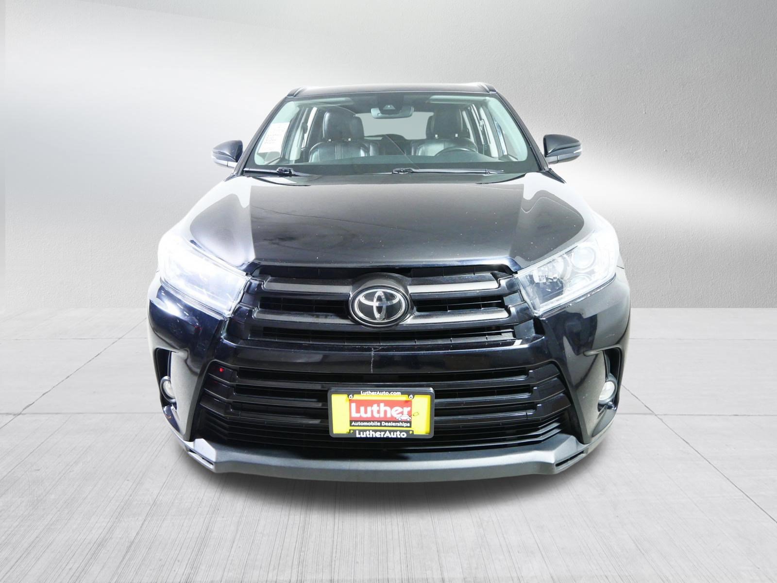 Used 2018 Toyota Highlander SE AWD/4WD image 2