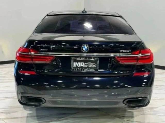 Used 2018 BMW 750i xDrive image 46