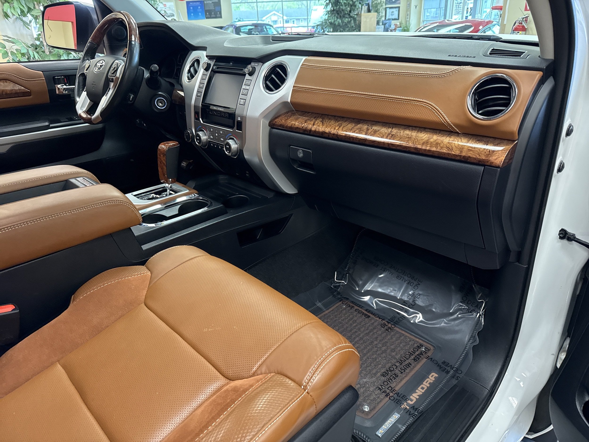 Used 2018 Toyota Tundra Platinum AWD/4WD image 21