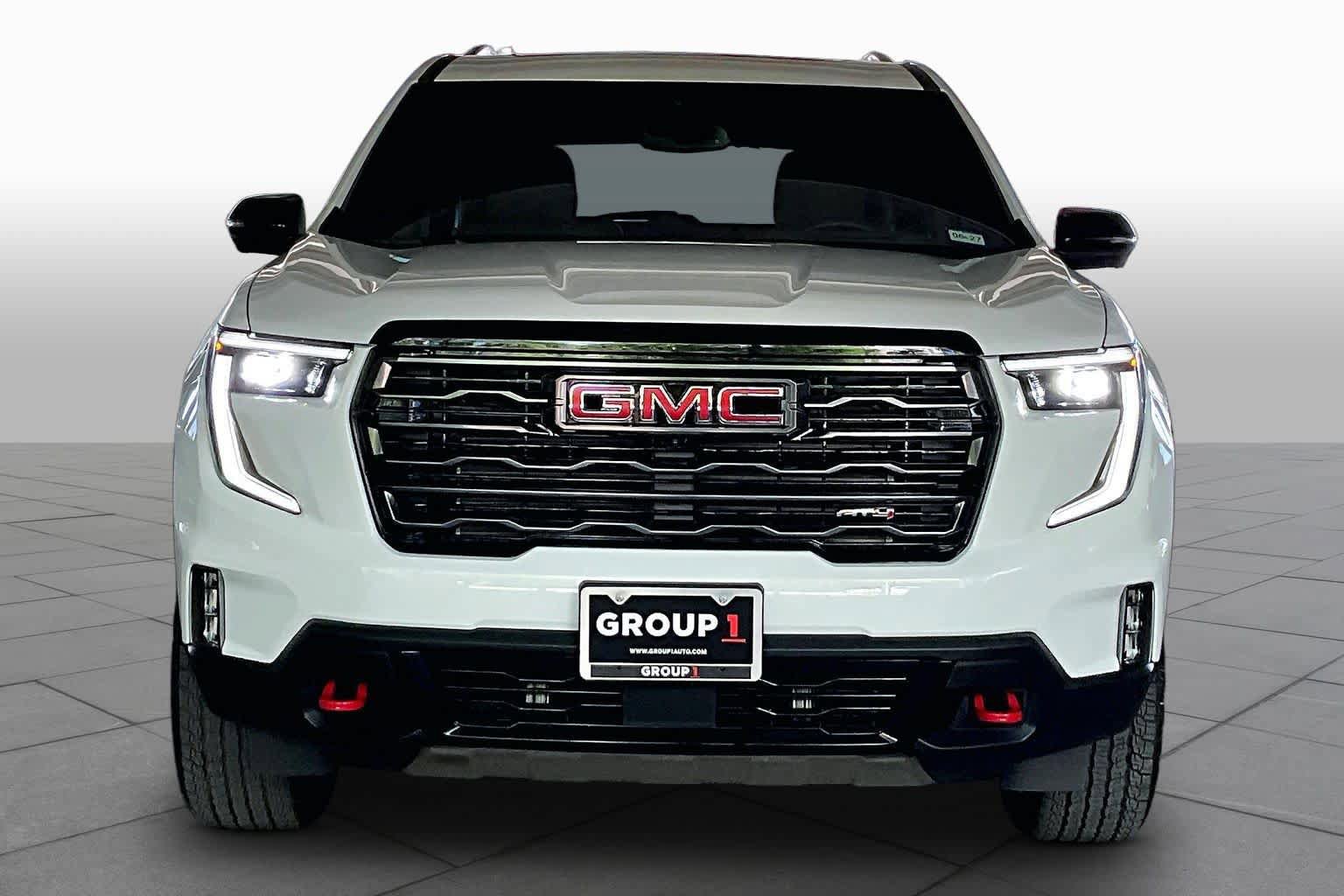 Used 2025 GMC Acadia AT4 w/ Luxury Package AWD/4WD image 3