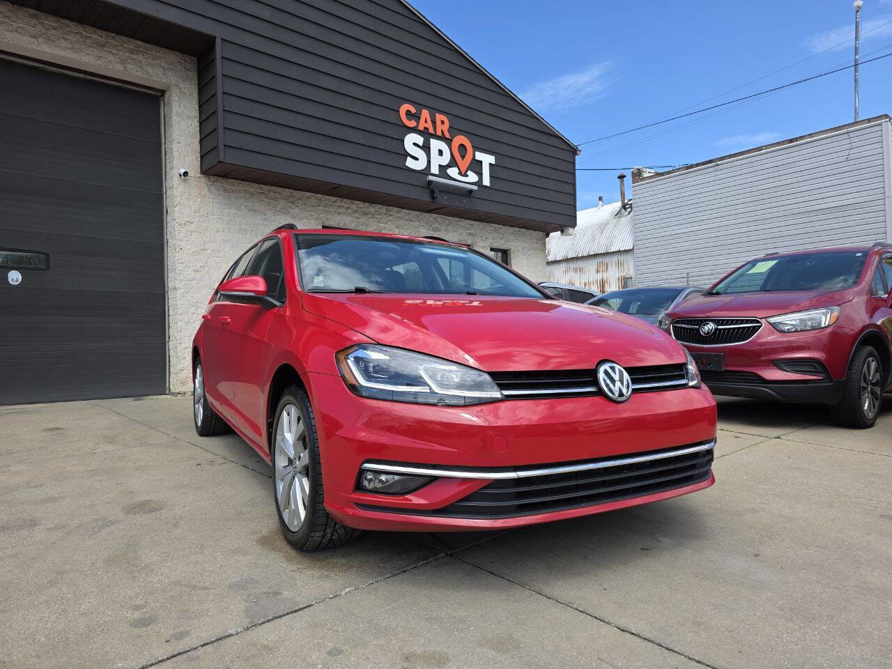 Used 2019 Volkswagen Golf SE