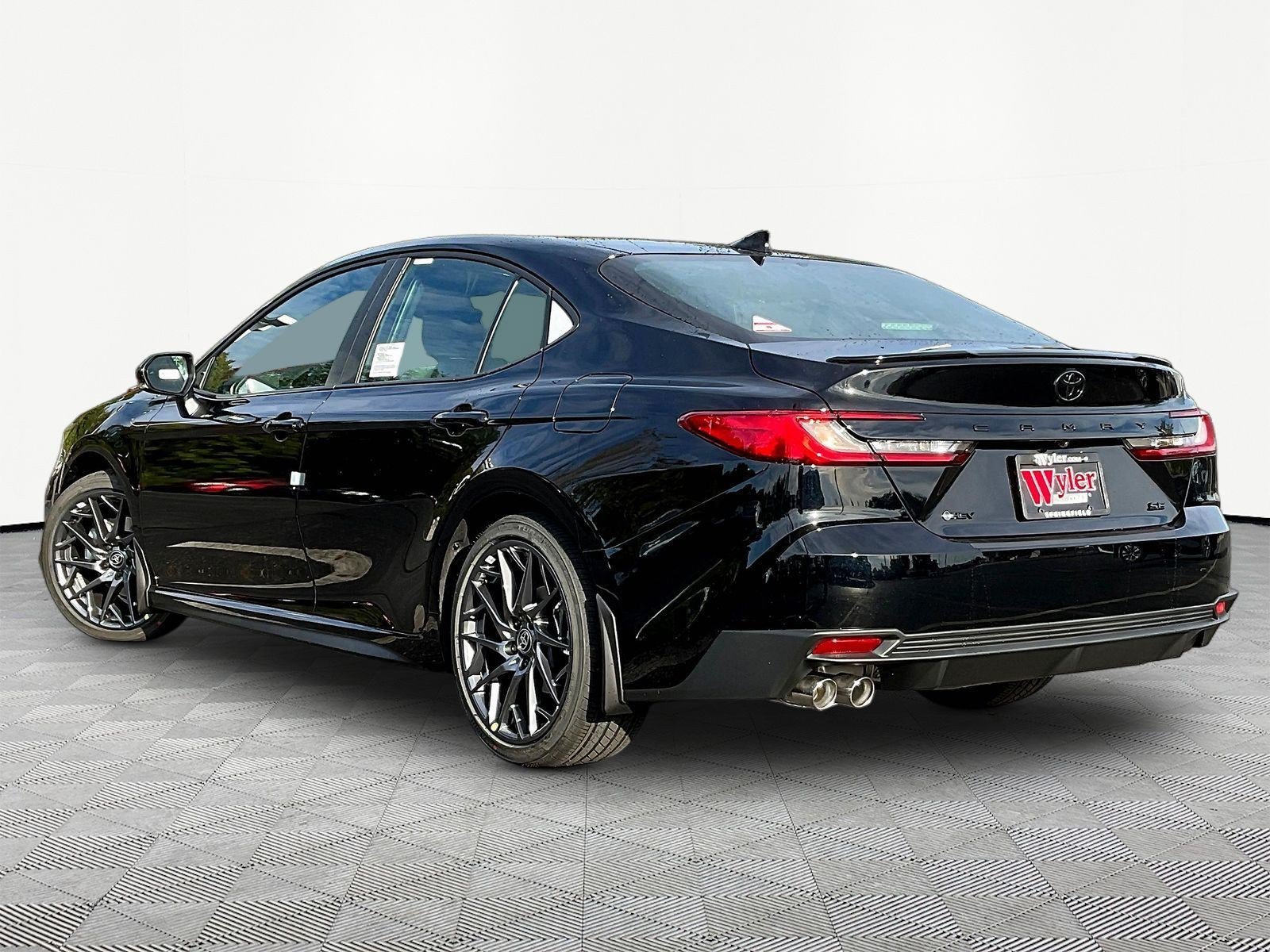 New 2026 Toyota Camry SE FWD image 4