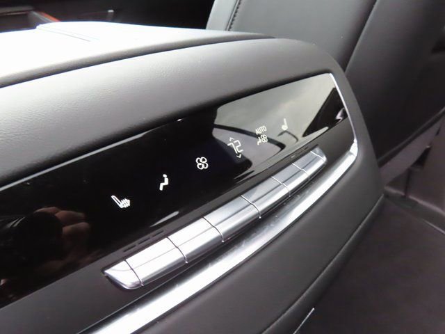 Used 2021 Cadillac Escalade Premium Luxury image 42