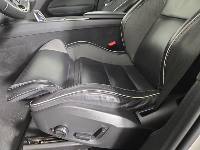 Used 2022 Volvo XC60 T8 R-Design w/ Advanced Package AWD/4WD image 28