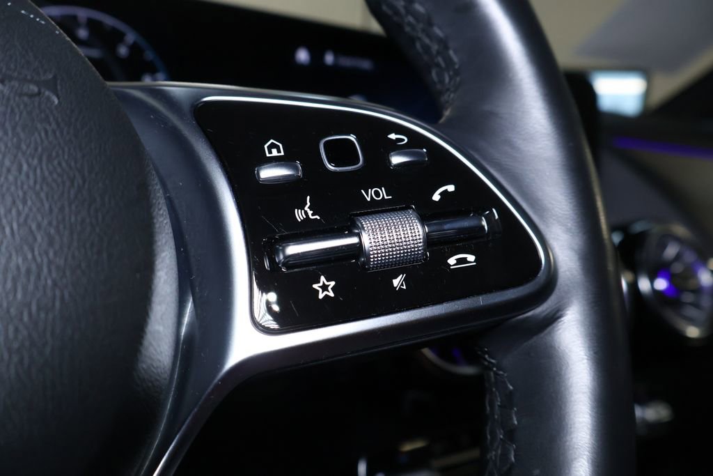 Used 2022 Mercedes-Benz GLA 250 4MATIC w/ AMG Line image 23