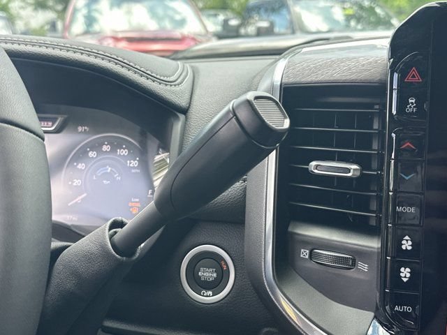 New 2026 RAM 3500 Laramie AWD/4WD image 30