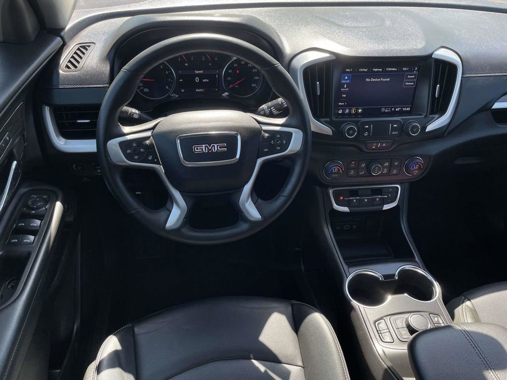 Used 2024 GMC Terrain SLT image 9
