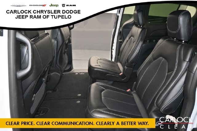 Used 2025 Chrysler Pacifica Select FWD image 26