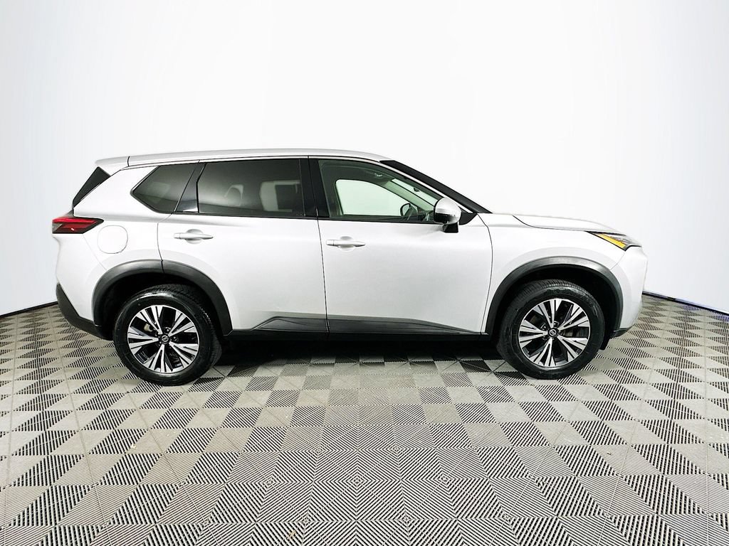 Used 2021 Nissan Rogue SV AWD/4WD image 11
