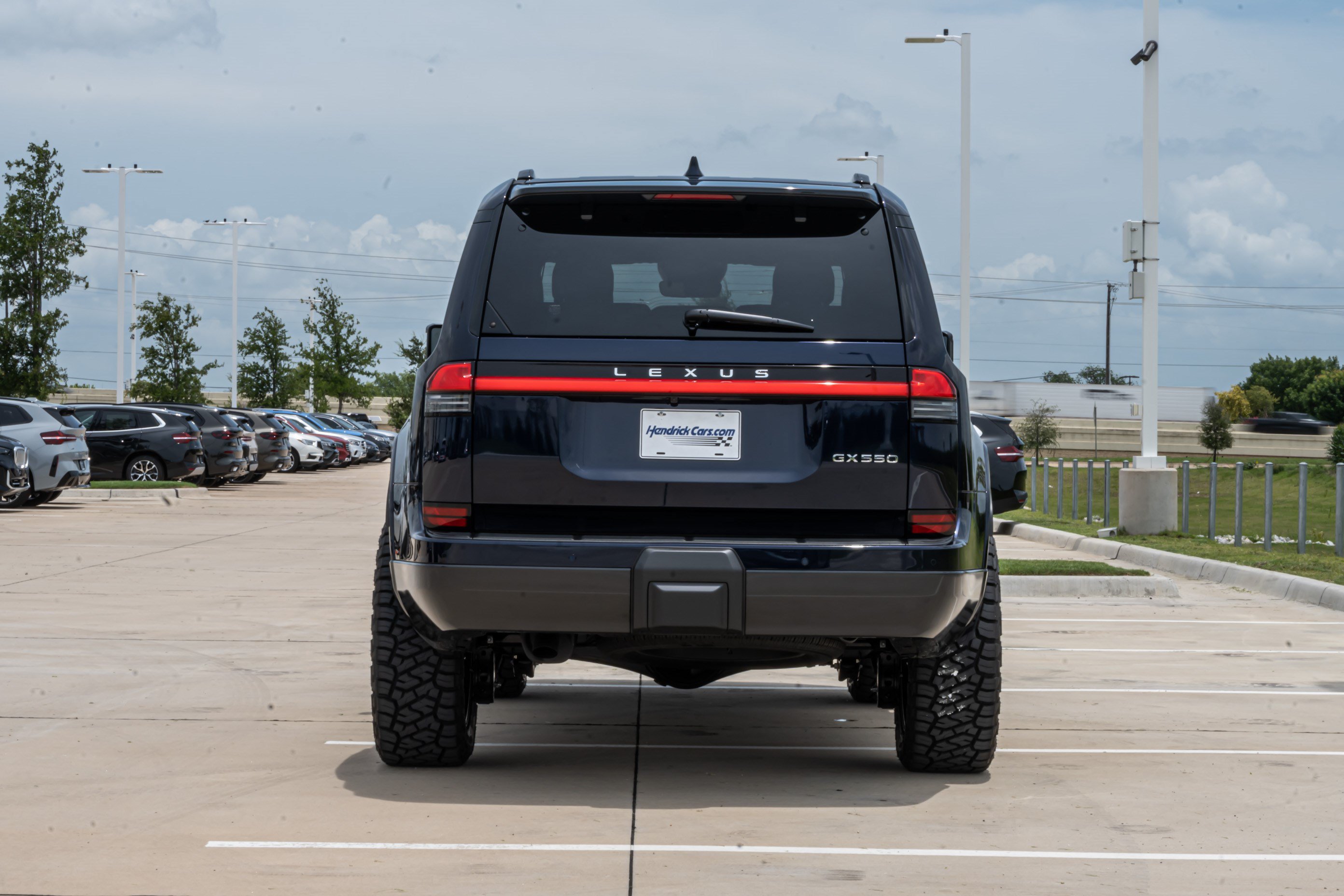 Used 2026 Lexus GX 550 w/ Accessory Package (ZB) AWD/4WD image 8