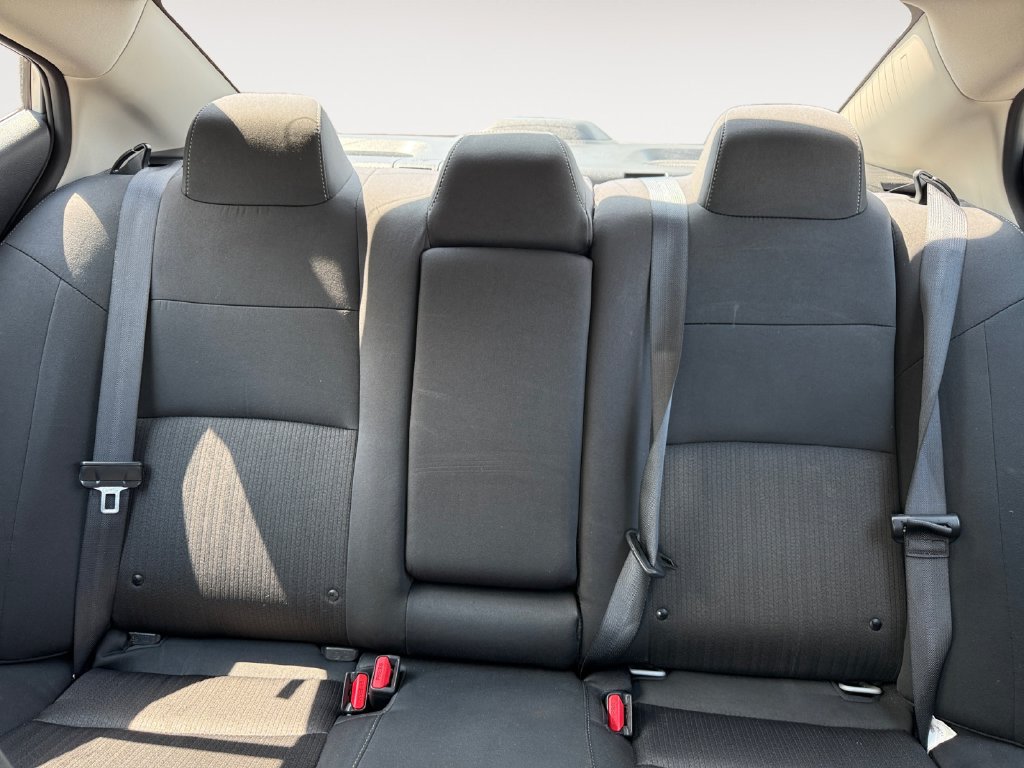 Used 2025 Nissan Altima 2.5 SV FWD image 13