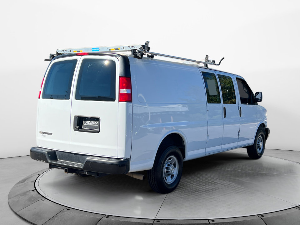 Used 2022 Chevrolet Express 2500 Extended w/ Driver Convenience Package image 7