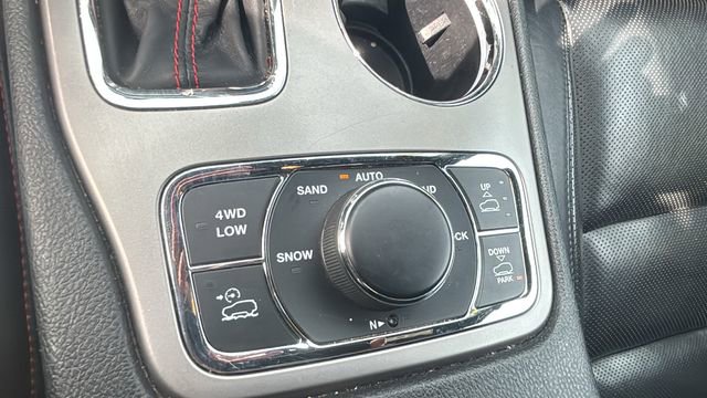 Used 2020 Jeep Grand Cherokee Trailhawk w/ Trailhawk Luxury Group image 24