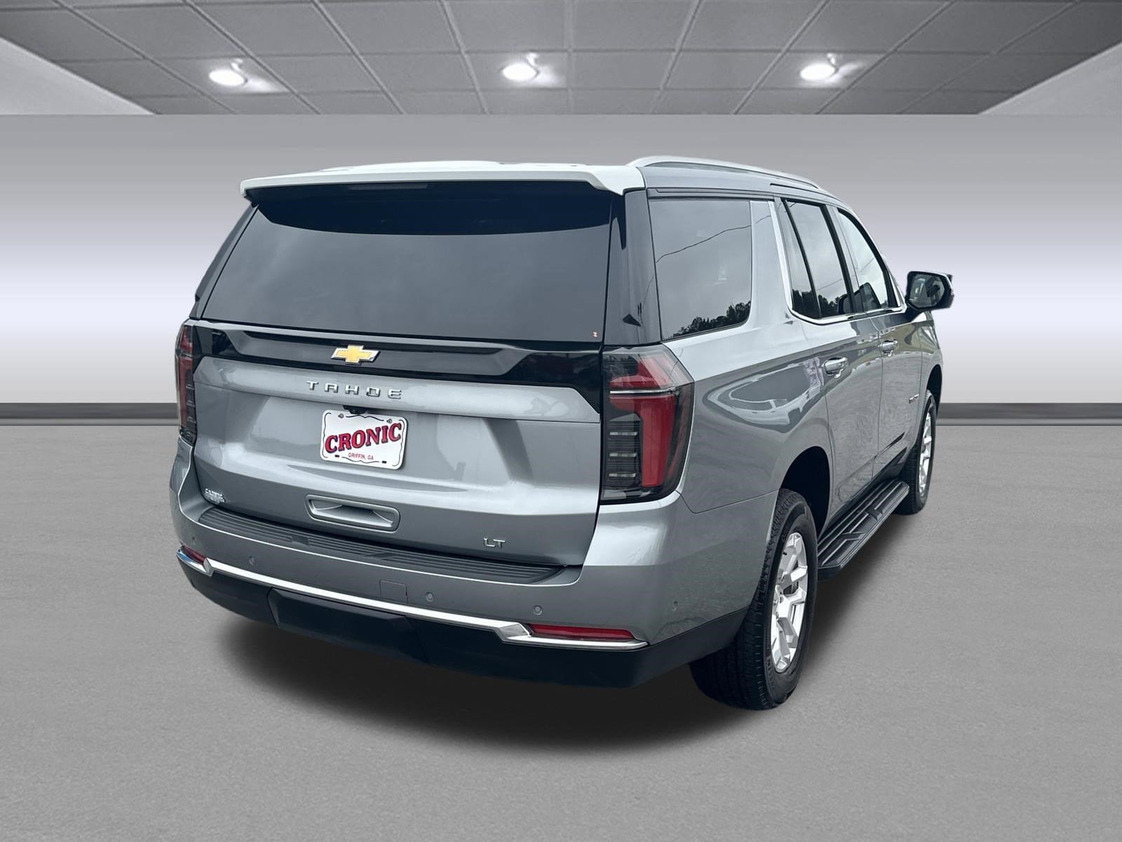 Used 2025 Chevrolet Tahoe LT RWD image 3