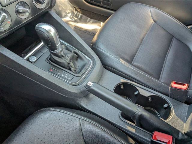 Used 2018 Volkswagen Jetta SE FWD image 13
