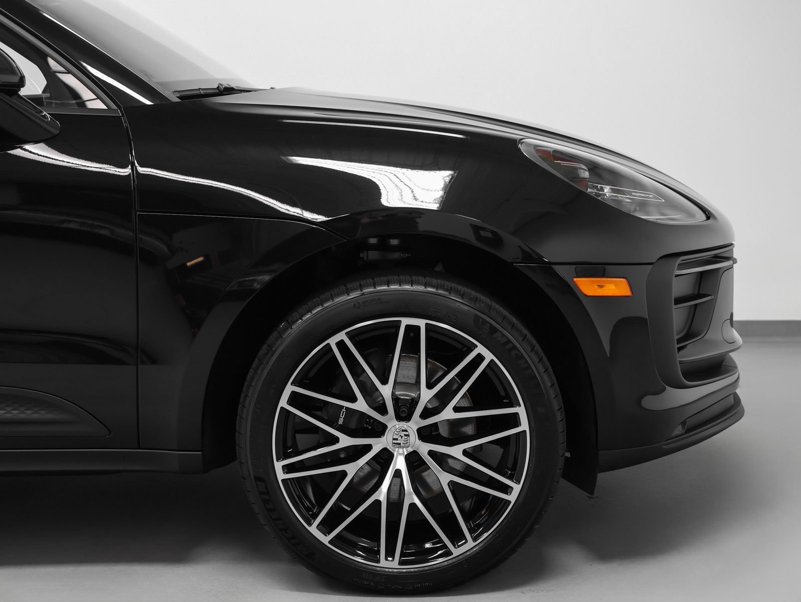 New 2026 Porsche Macan AWD/4WD image 14