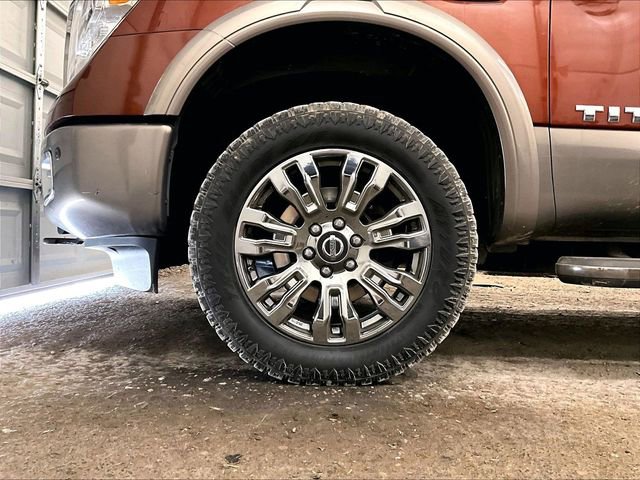 Used 2016 Nissan Titan Platinum Reserve AWD/4WD image 8