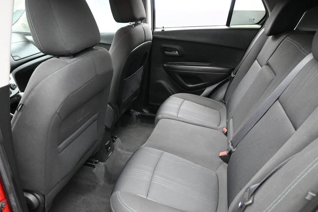 Used 2016 Chevrolet Trax LT AWD/4WD image 21