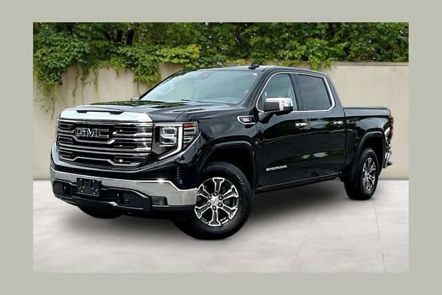Used 2022 GMC Sierra 1500 SLT w/ SLT Convenience Package AWD/4WD image 1